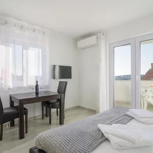 https://villa-andelo.splithotels.org